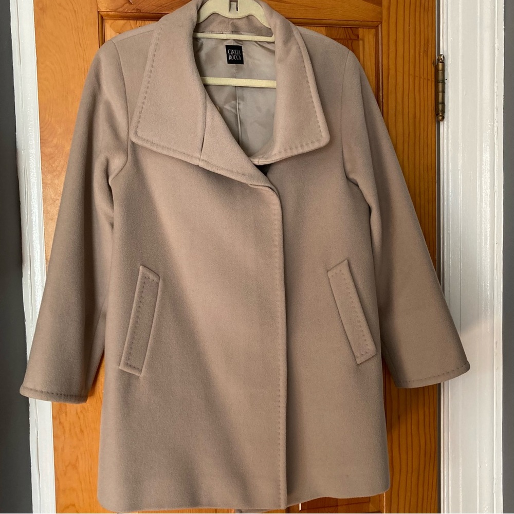 Chic Beige Coat from Cinzia Rocca